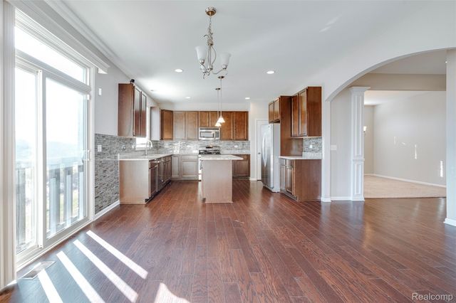 51026 Upland View Street, Canton Charter Township, MI 48188