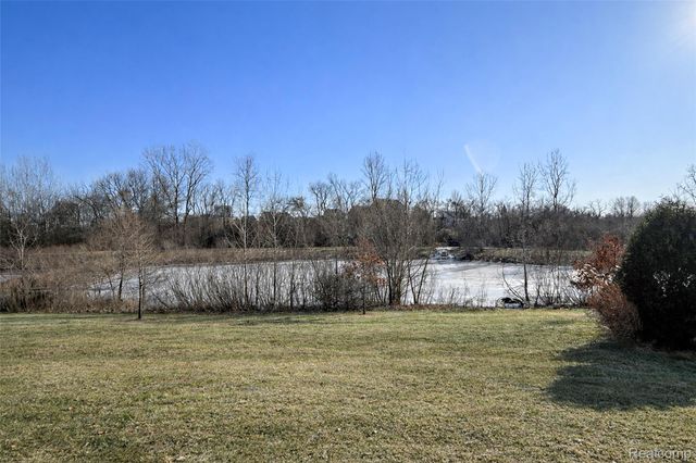 51026 Upland View Street, Canton Charter Township, MI 48188