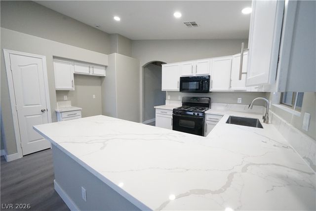 8964 Quarrystone Way, Las Vegas, NV 89123