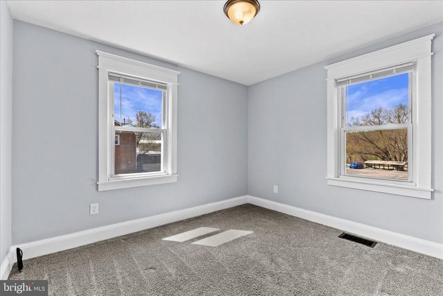 113 CHURCH ST, Seven Valleys, PA 17360
