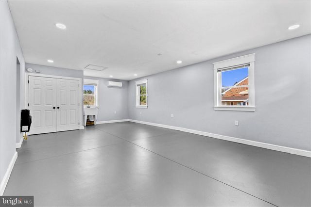 113 CHURCH ST, Seven Valleys, PA 17360