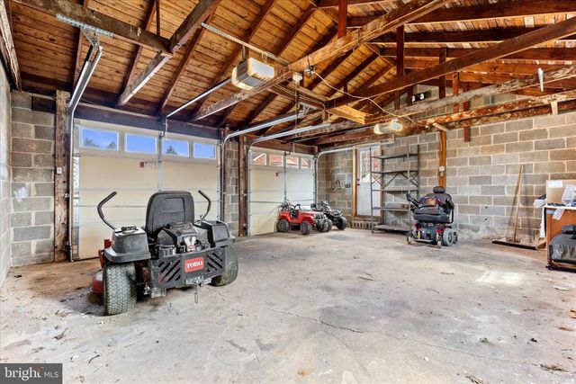 113 CHURCH ST, Seven Valleys, PA 17360