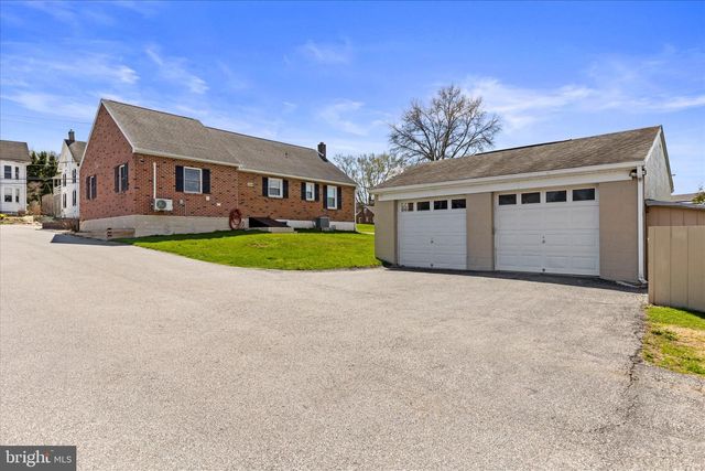 113 CHURCH ST, Seven Valleys, PA 17360