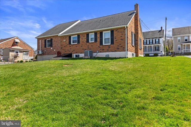 113 CHURCH ST, Seven Valleys, PA 17360