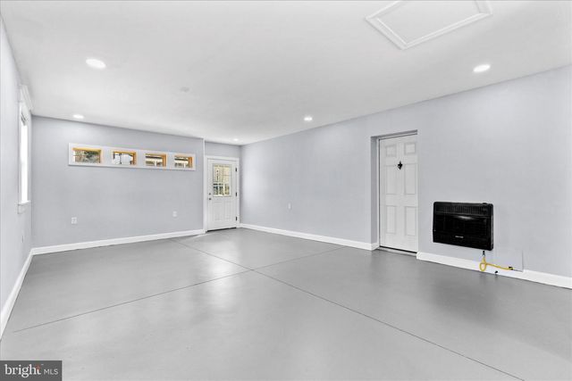 113 CHURCH ST, Seven Valleys, PA 17360