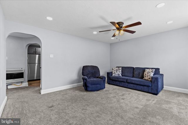 113 CHURCH ST, Seven Valleys, PA 17360