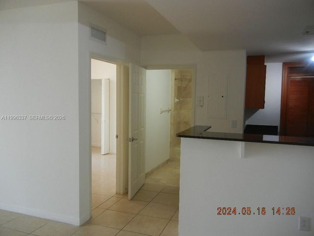 215 SW 42nd Ave PH07, Miami, FL 33134