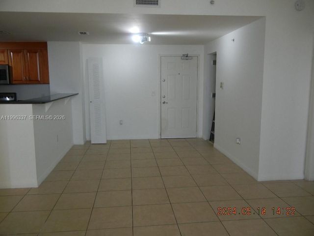 215 SW 42nd Ave PH07, Miami, FL 33134