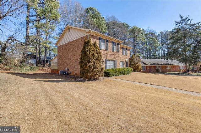 375 Dixie Court, Lawrenceville, GA 30046