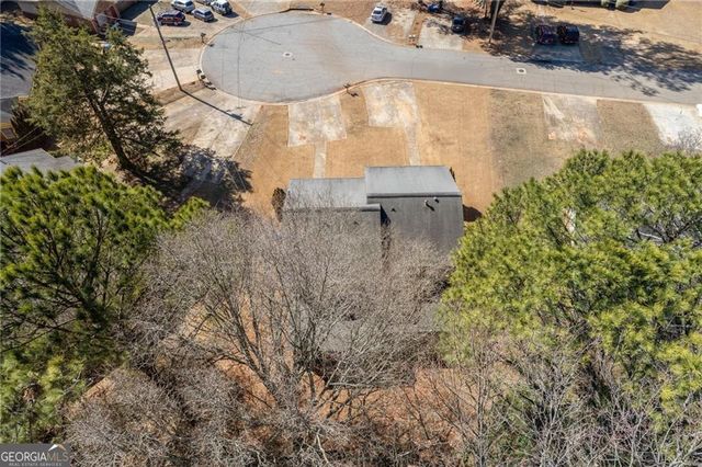 375 Dixie Court, Lawrenceville, GA 30046