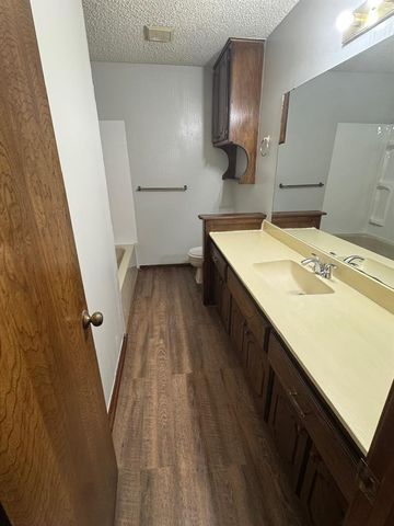 10501 Cecilia Drive, Oklahoma City, OK 73162
