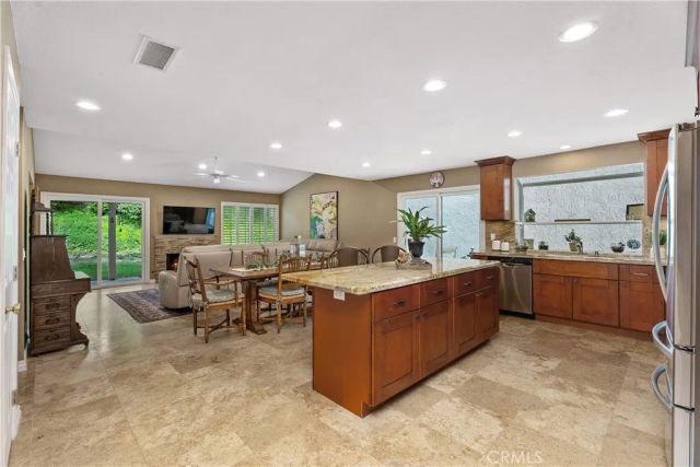 23436 Villena, Mission Viejo, CA 92692