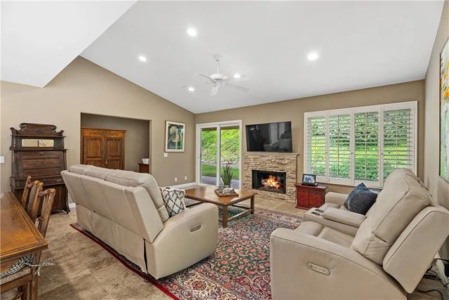 23436 Villena, Mission Viejo, CA 92692