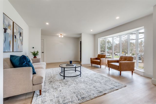 9406 Arborhill Drive, Dallas, TX 75243