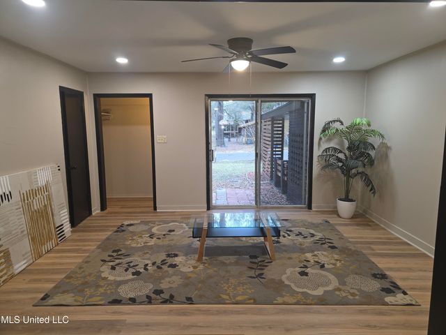 2815 Hillside Drive, Hattiesburg, MS 39401