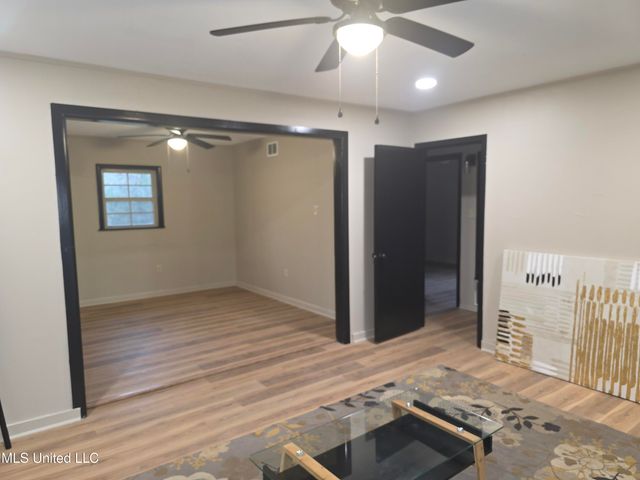 2815 Hillside Drive, Hattiesburg, MS 39401