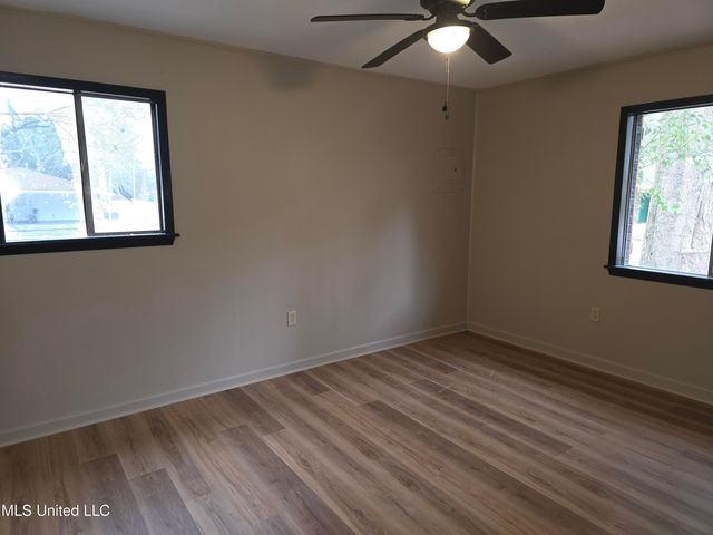 2815 Hillside Drive, Hattiesburg, MS 39401