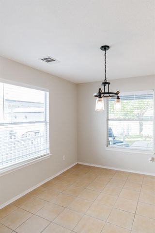 532 Sampson, Kyle, TX 78640
