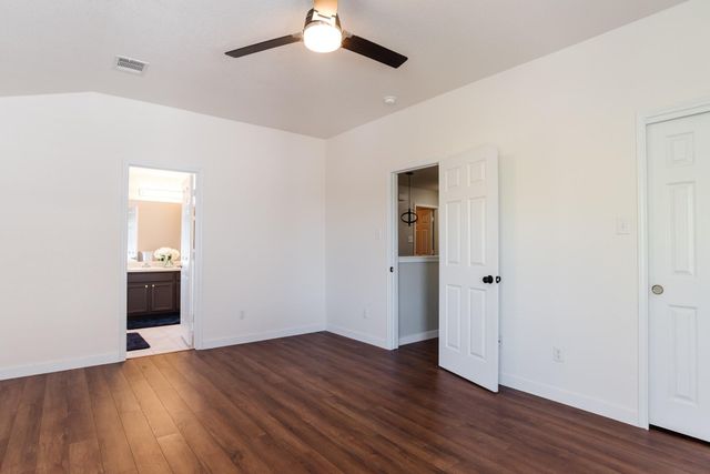 532 Sampson, Kyle, TX 78640