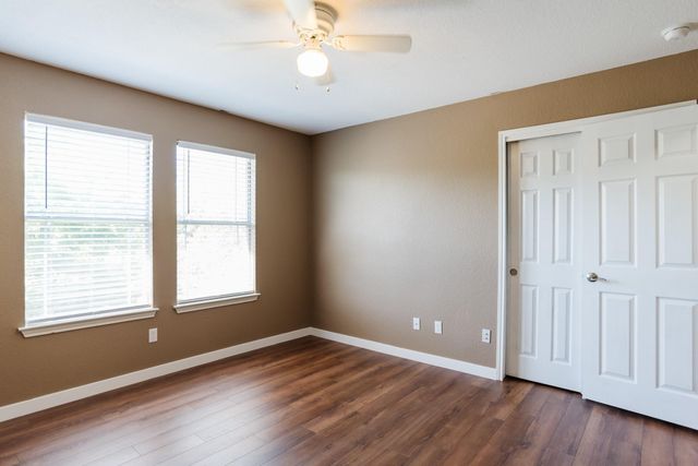 532 Sampson, Kyle, TX 78640