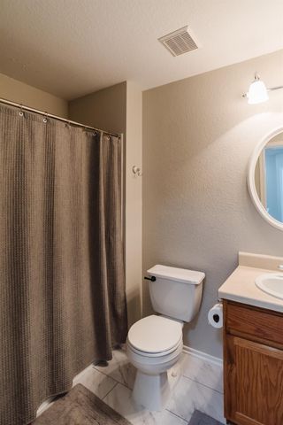 532 Sampson, Kyle, TX 78640