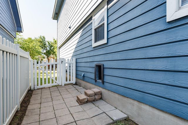 532 Sampson, Kyle, TX 78640