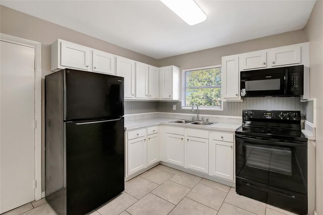 7902 ALLAMANDA AVENUE, Tampa, FL 33619