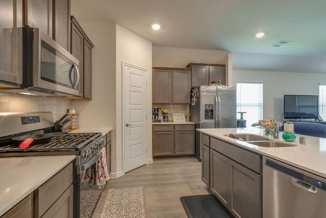 3204 Peacock Lane, Celina, TX 75009
