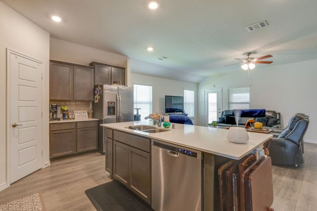 3204 Peacock Lane, Celina, TX 75009