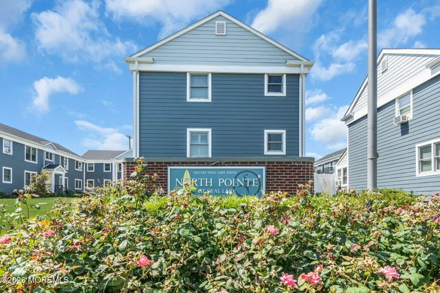 302 Deal Lake Drive 19, Asbury Park, NJ 07712