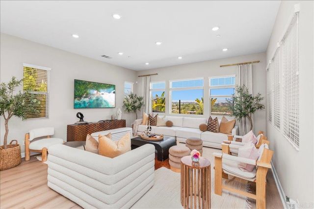 660 Westbrook Loop, San Marcos, CA 92078