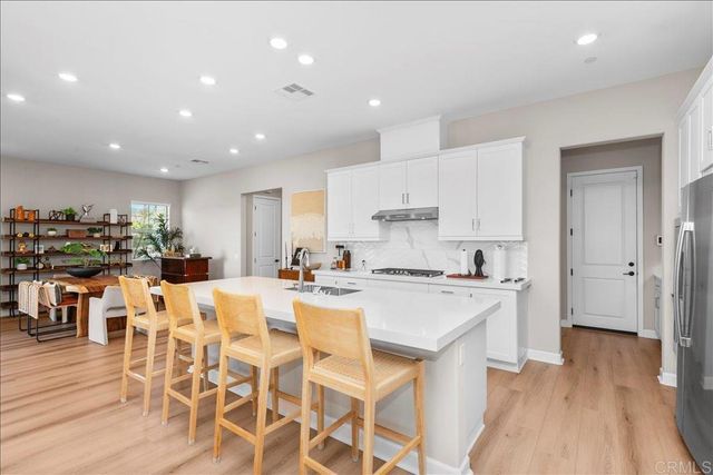 660 Westbrook Loop, San Marcos, CA 92078