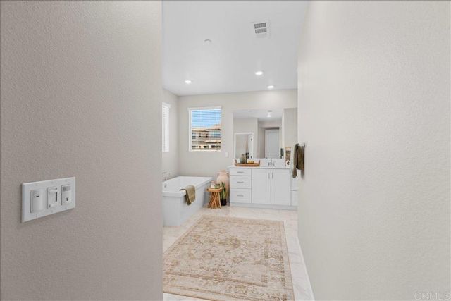 660 Westbrook Loop, San Marcos, CA 92078
