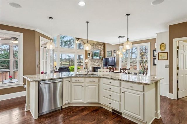 3020 Woodbridge Lane, Canton, GA 30114