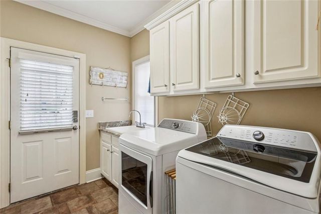 3020 Woodbridge Lane, Canton, GA 30114