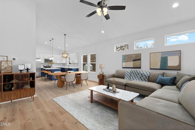 608 W Holt Street, Mebane, NC 27302