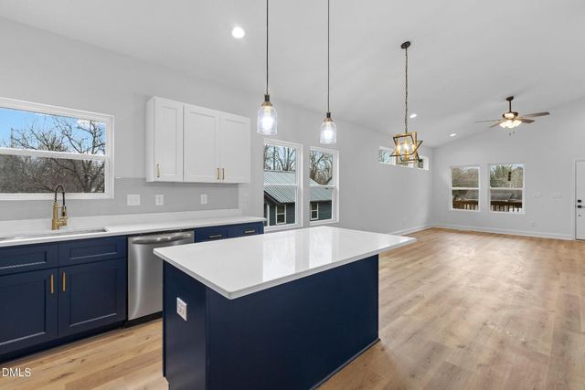 608 W Holt Street, Mebane, NC 27302