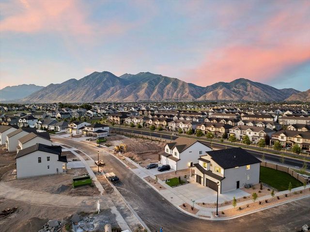 662 N PLAINSMAN DR, Spanish Fork, UT 84660