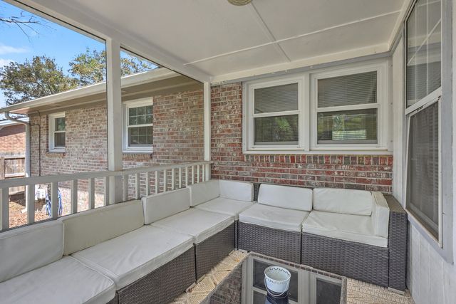 737 Canary Drive, Charleston, SC 29414