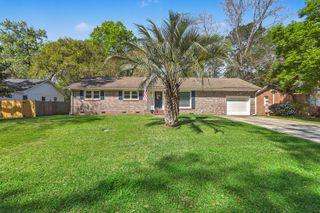 737 Canary Drive, Charleston, SC 29414