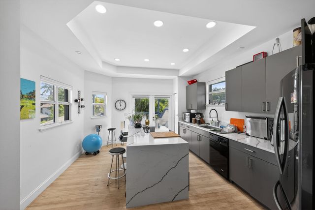 21 Oceanview Drive C, Ocean Ridge, FL 33435