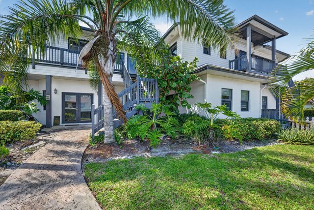 21 Oceanview Drive C, Ocean Ridge, FL 33435