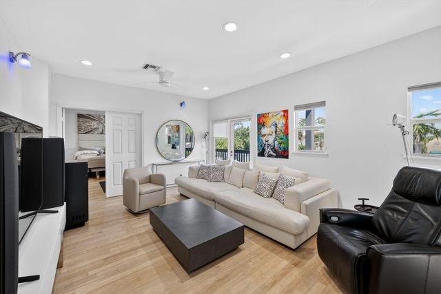 21 Oceanview Drive C, Ocean Ridge, FL 33435