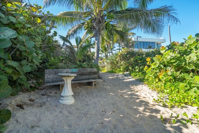 21 Oceanview Drive C, Ocean Ridge, FL 33435