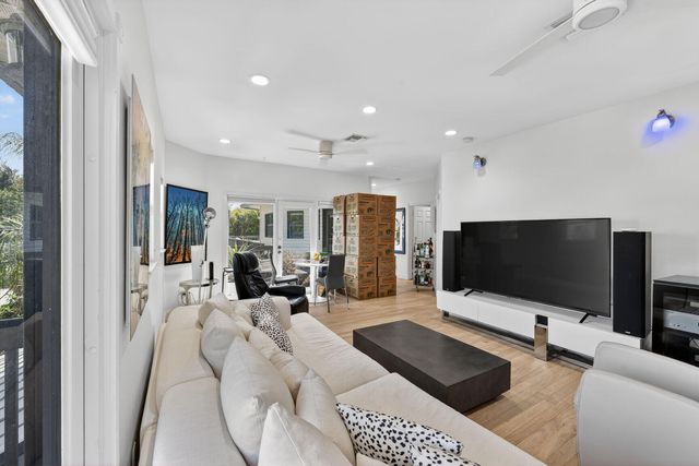 21 Oceanview Drive C, Ocean Ridge, FL 33435