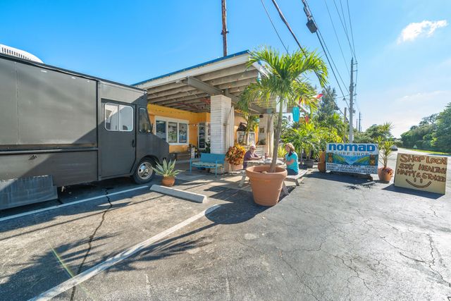 21 Oceanview Drive C, Ocean Ridge, FL 33435