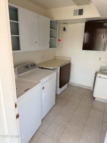 981 N SHERWOOD Way, Queen Valley, AZ 85118
