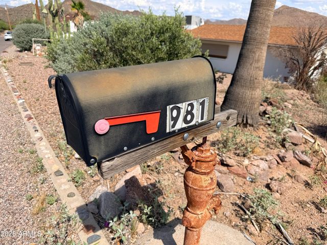 981 N SHERWOOD Way, Queen Valley, AZ 85118