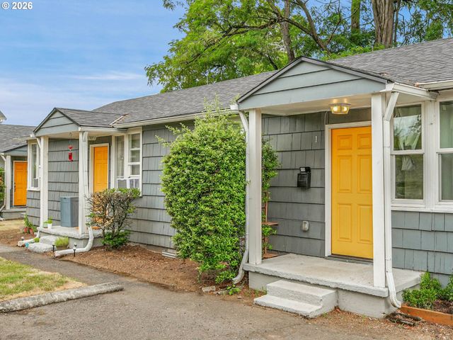 5821 Se KNAPP St, Portland, OR 97206