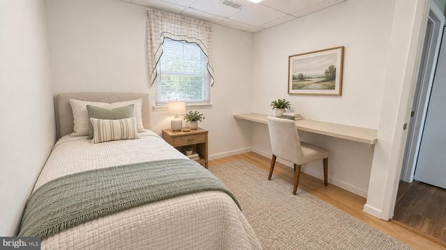 12 ROGERS CIR, Newark, DE 19702